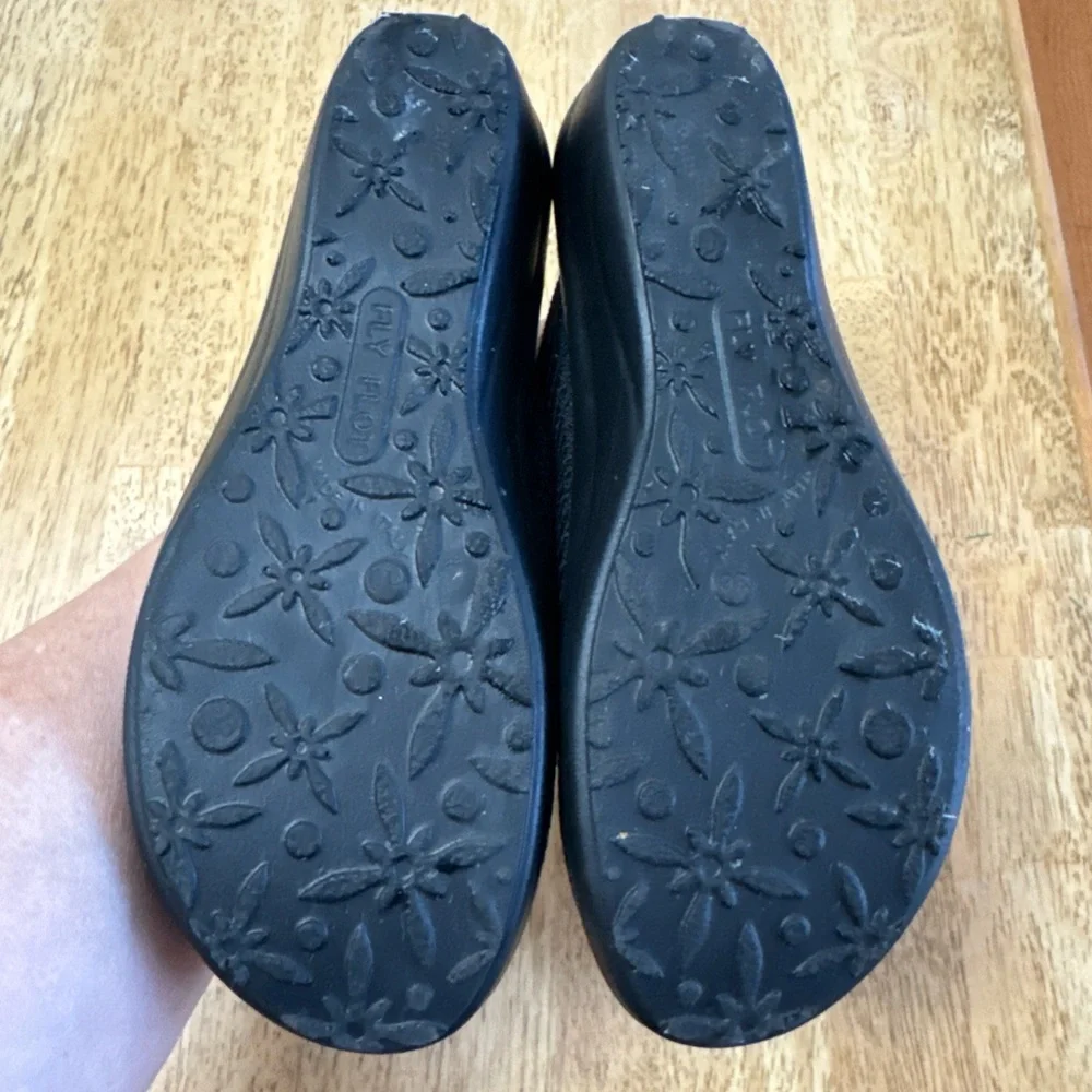 Fly Flot Black mesh Slip-on Mule Clog size 7.5 - Picture 6 of 7
